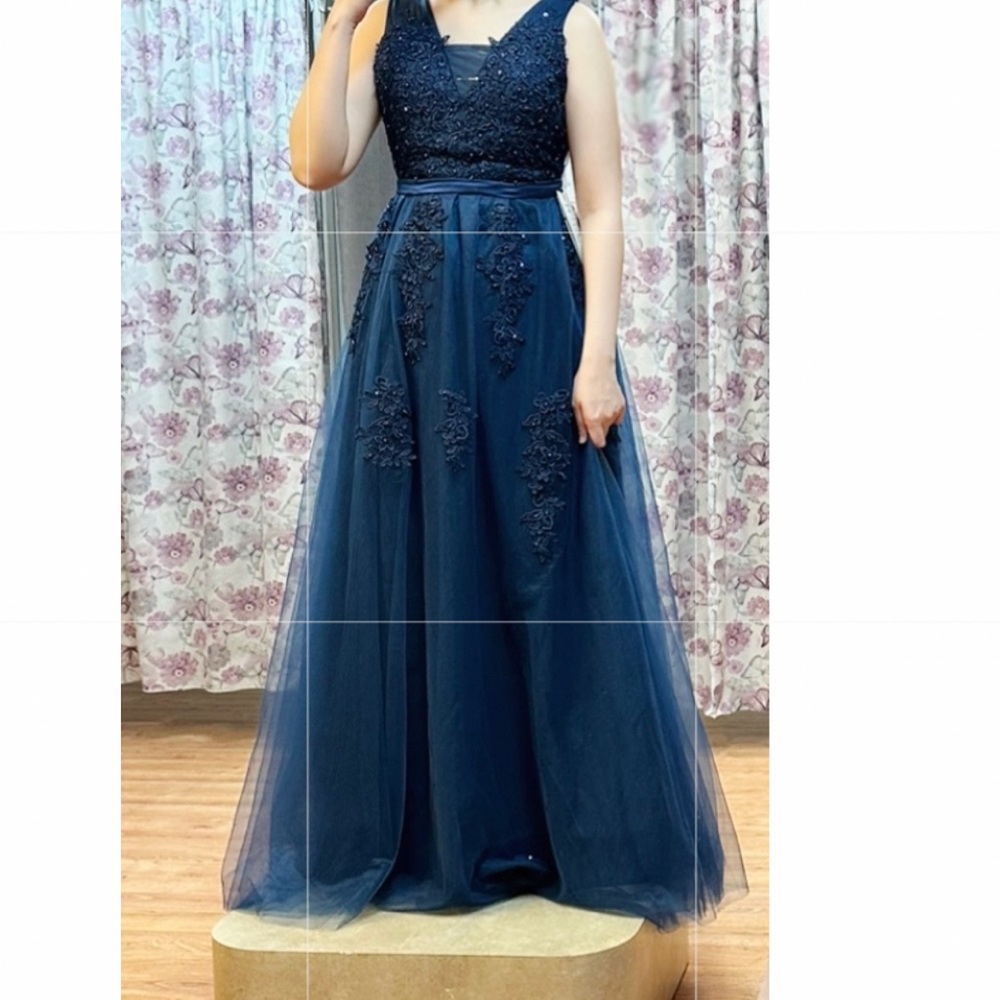 NAVY BLUE GOWN